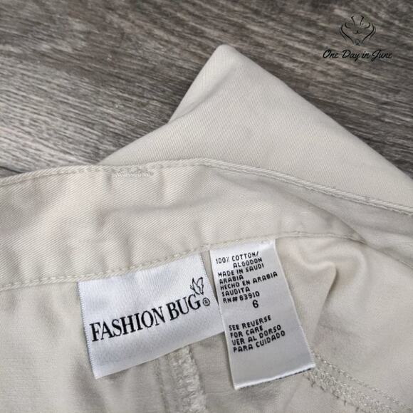 Fashion Bug Capri Pants - Picture 3 of 3